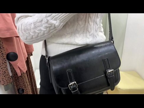 ❤️ Masturbazione pubblica della giovane cagna FeralBerry con un dildo nel camerino ❤ Solo porno al it.heatpumpcenter.top ️❤