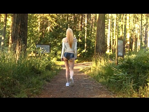 ❤️ Bella donna si muove lentamente, video non nudo ❤ Solo porno al it.heatpumpcenter.top ️❤